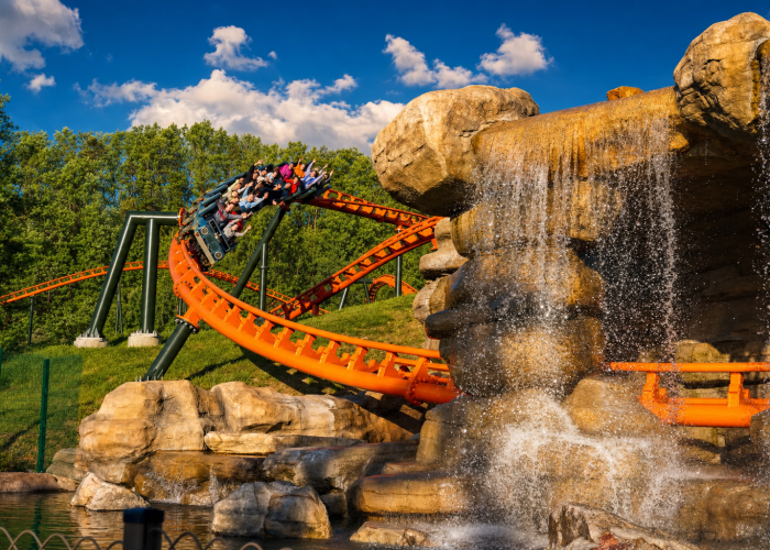 dollywood-coaster-waterfall-summer