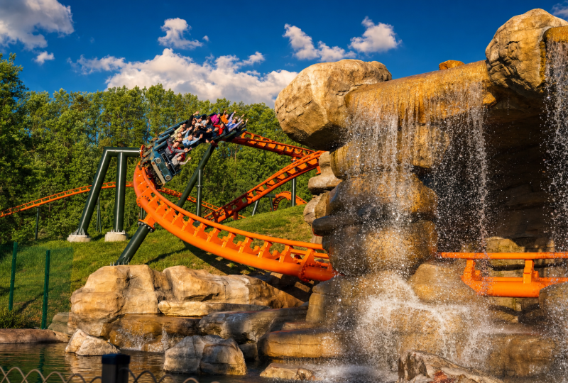 dollywood-coaster-waterfall-summer