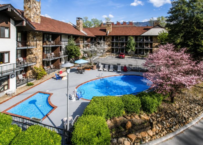 riveredge-inn-1